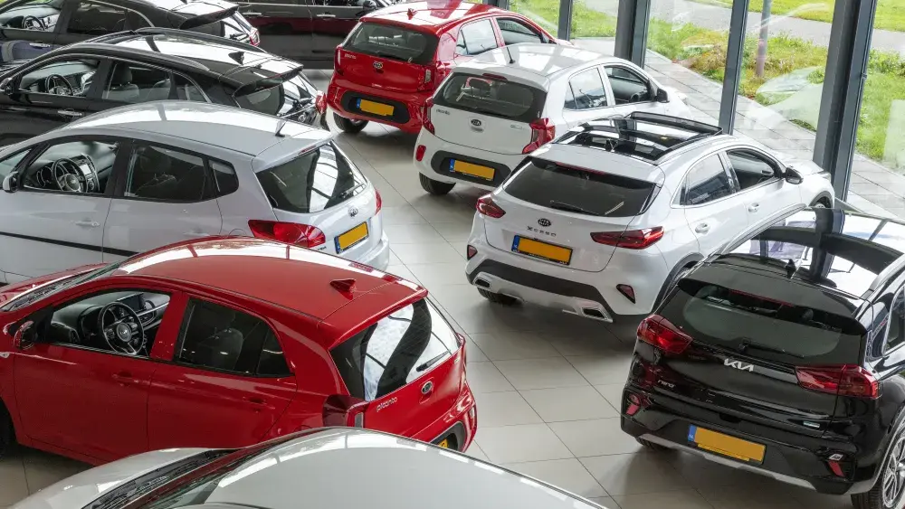 Van Vliet Autolease showroom
